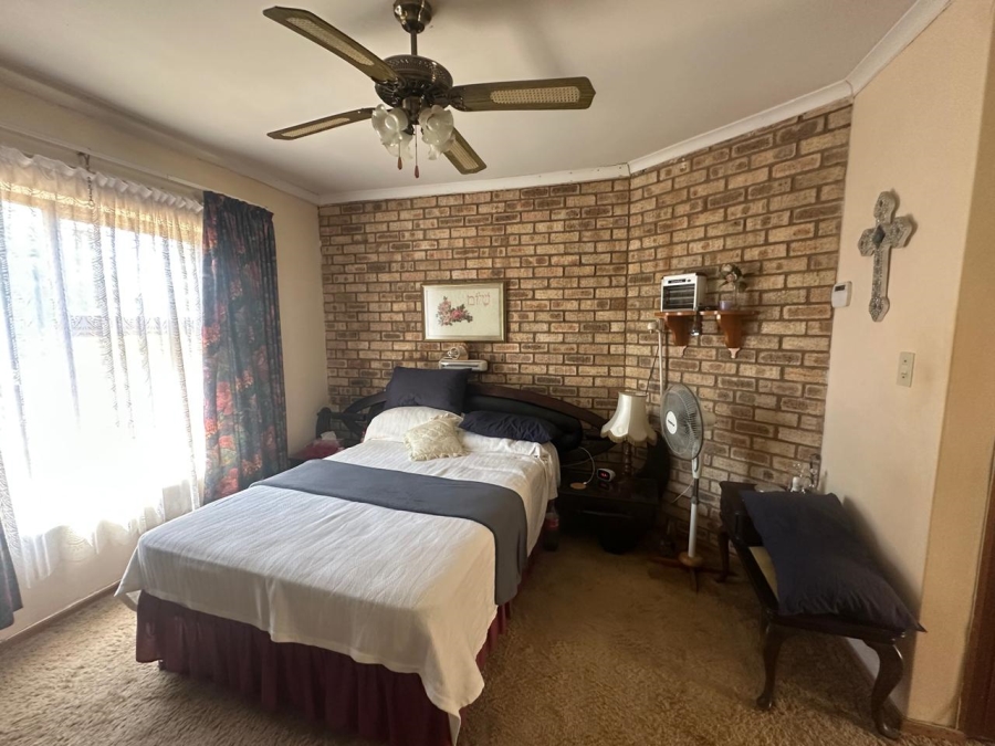 3 Bedroom Property for Sale in Azalea Park Eastern Cape